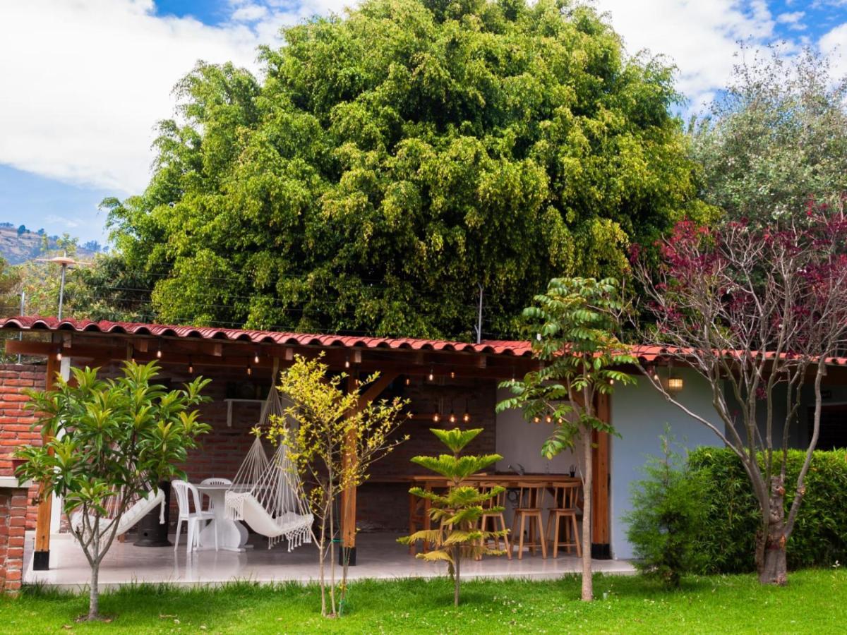 Bamboo Village Place Tumbaco Buitenkant foto